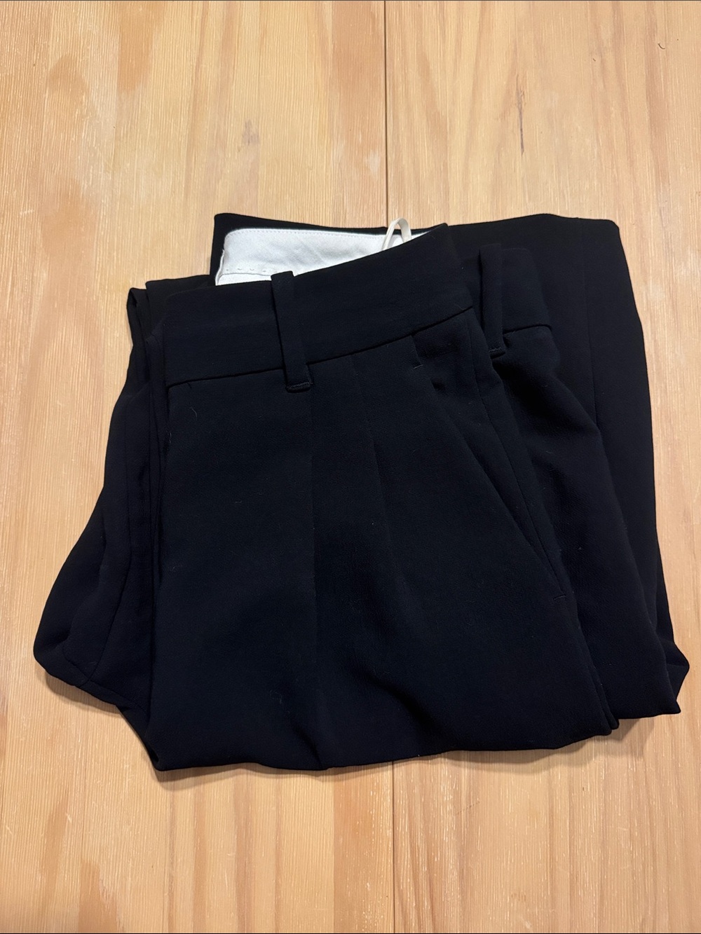 Aritzia Wilfred Effortless Pants